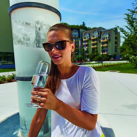 Zagreb - Health & Beauty 4*