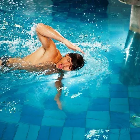 Zagreb - Health & Beauty 4*