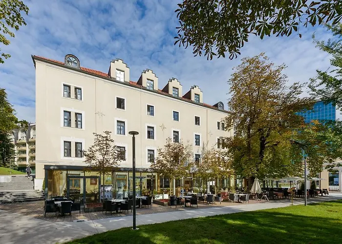 Hotel Zagreb - Health & Beauty 4*